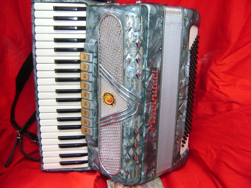 Marinucci 120 bass accordion - 120,