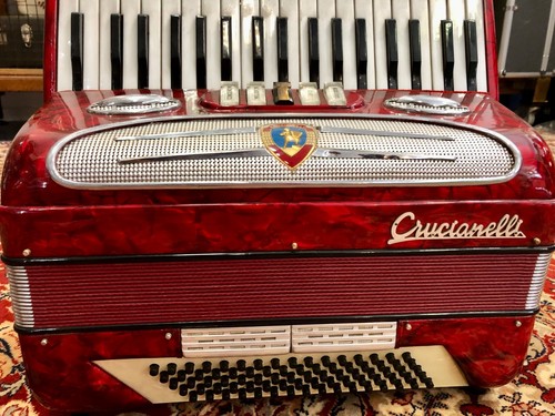 Accordion crucianelli bass - 80,