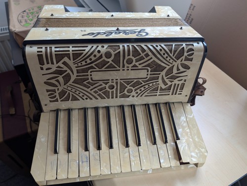 Vintage geraldo accordion - 24,