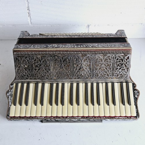 Scandalli 550 accordion - accordion, &