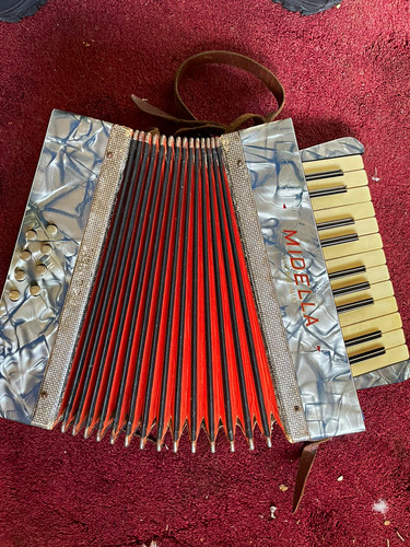 Midella small piano - midella,