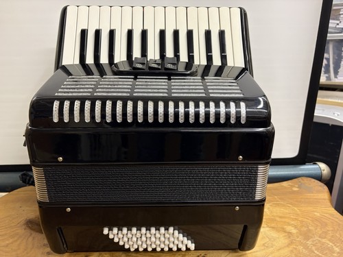 Bass piano accordion - bass,